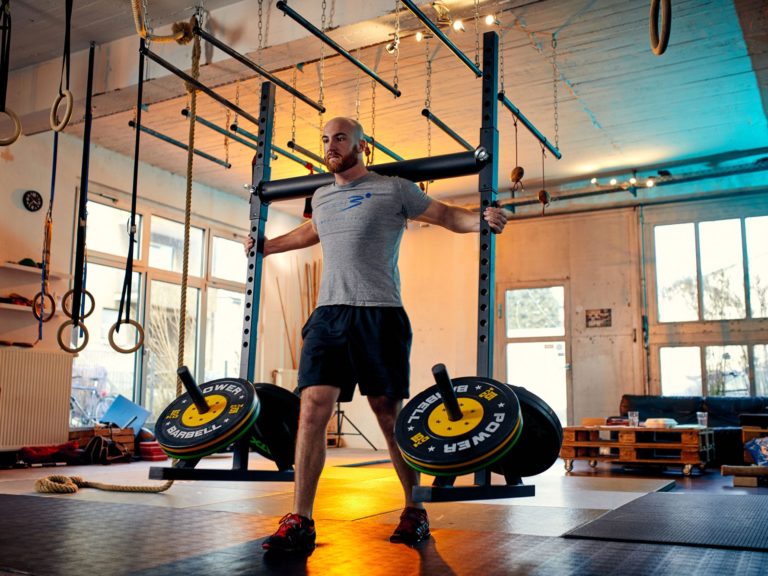 Krafttraining im Fitnessstudio in Koeln