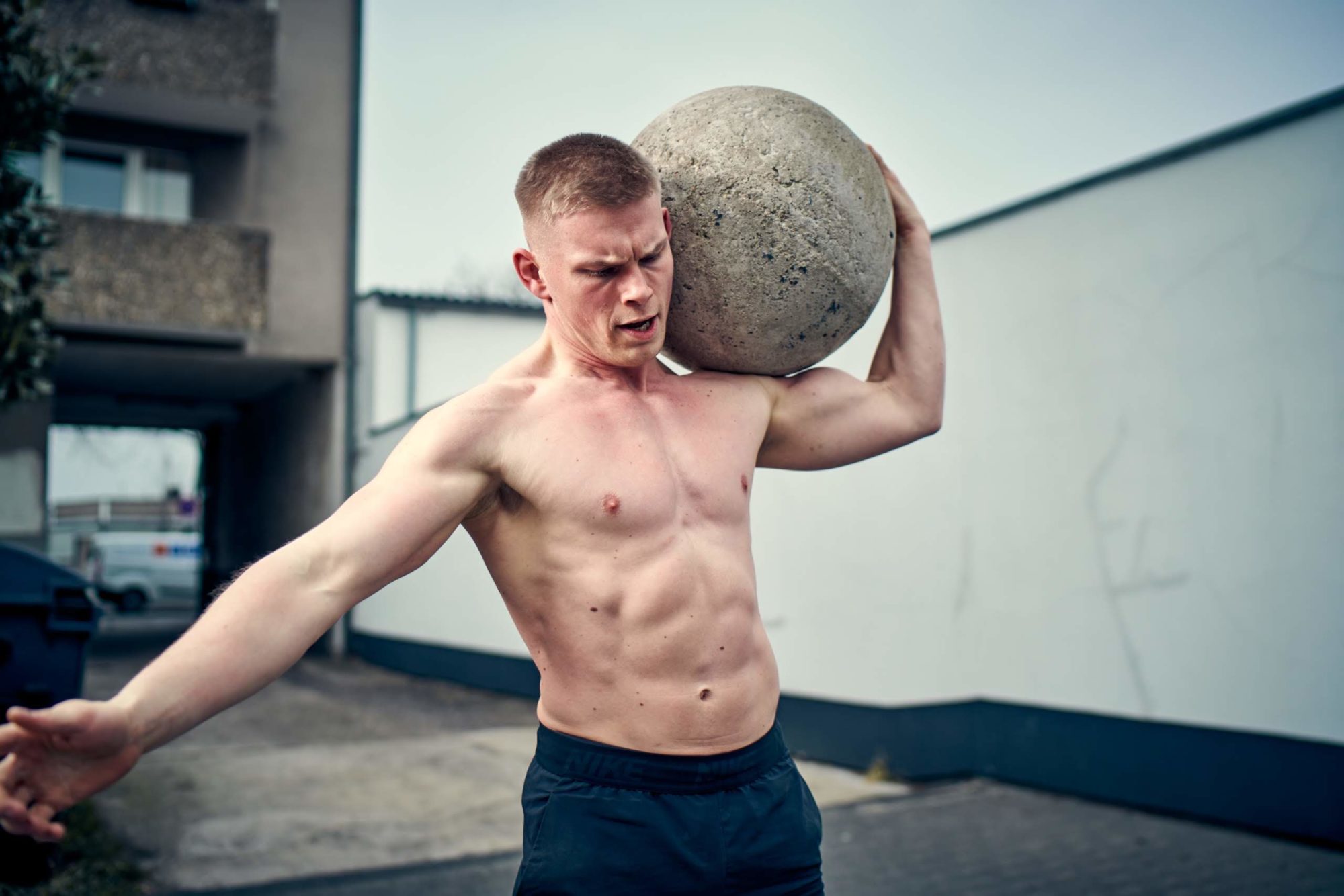 Strongman-Training mit dem Atlas Stein
