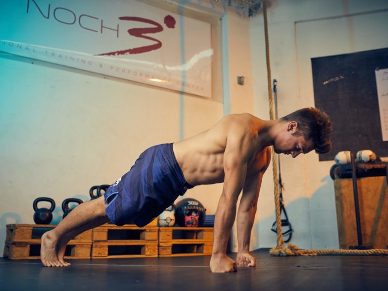 Liegestütze im Heimtraining